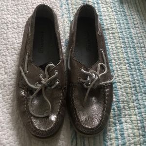 Boat shoes